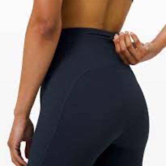 Lululemon All the right place High Rise Crop 23' Size 12 - Picture 5 of 9